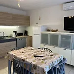 아파트 Port Le Nautica T2-3 Capacite 4-5 P Fréjus