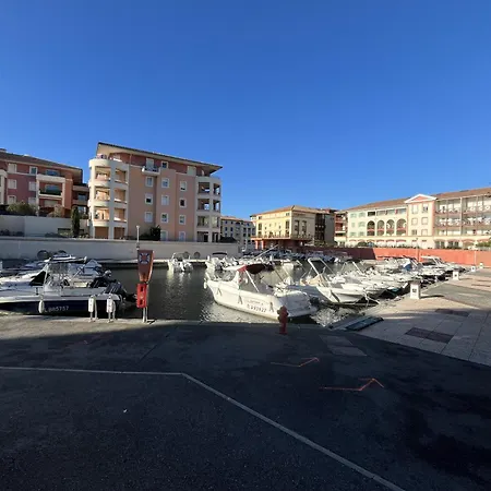Apartment Port Le Nautica T2-3 Capacite 4-5 P Frejus