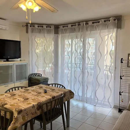 Apartment Port Le Nautica T2-3 Capacite 4-5 P Frejus